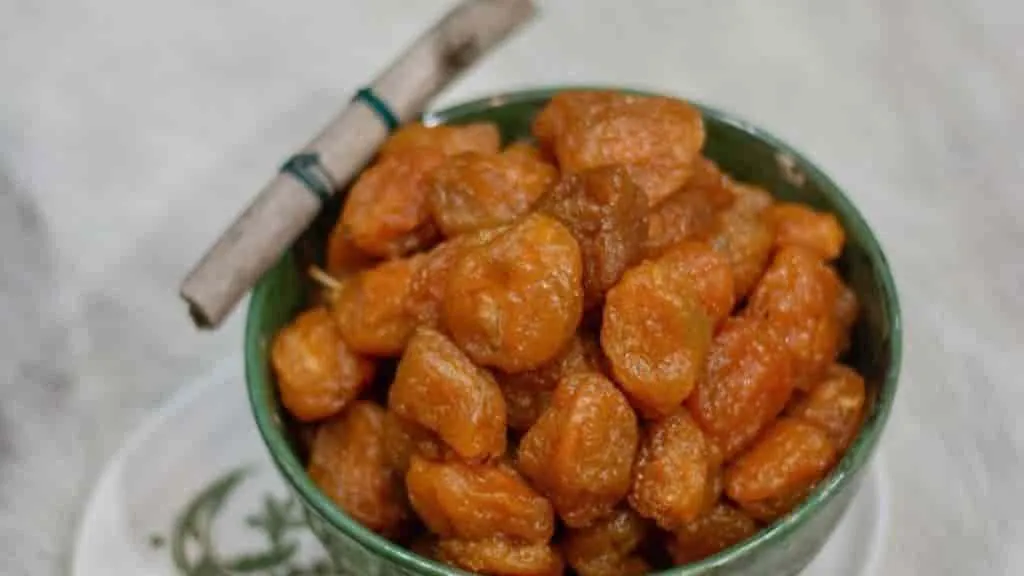 راهنمای خرید آلو حاج حسنی + قیمت عالی