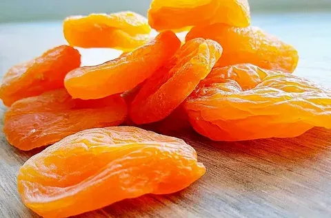 معرفی آلو طرقبه آفتابی + بهترین قیمت خرید